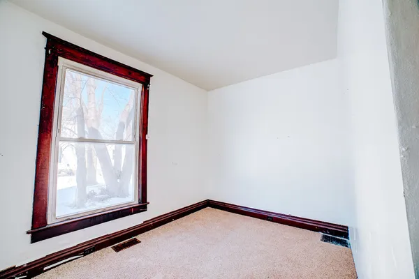 $89,900 | 312 North 4th Street, Watseka, IL 60970