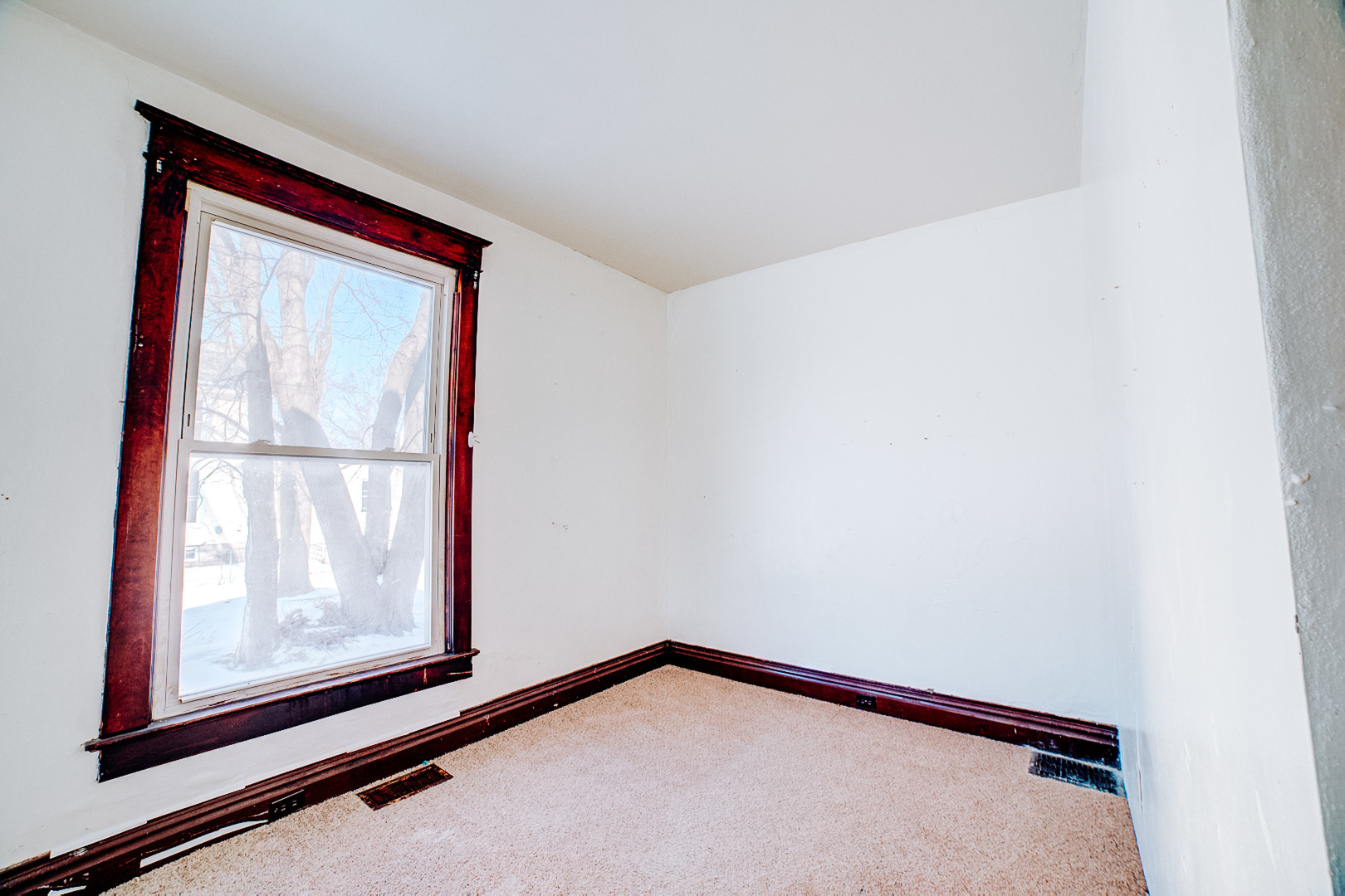 312 North 4th Street Watseka, IL 60970 - Photo 10 of 25