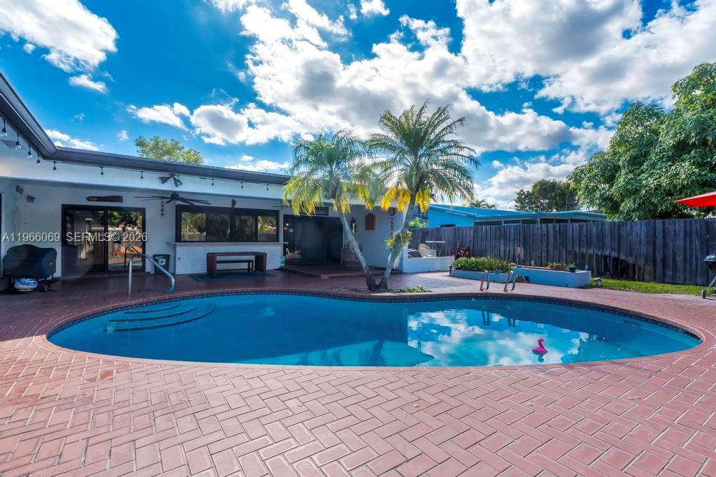 5201 Jefferson Street Hollywood, FL 33021 - Photo 20 of 28