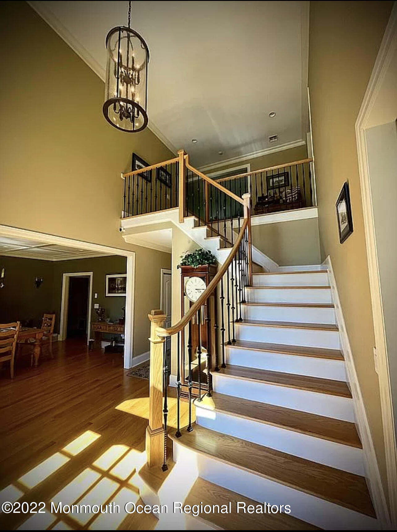 130 Montrose Road Colts Neck, NJ 07722 - Photo 4 of 28 2 Story Foyer