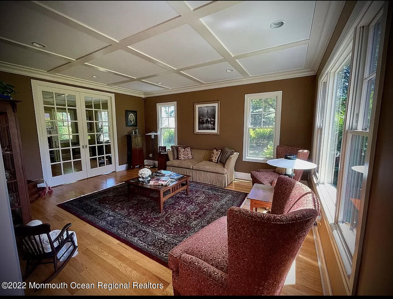 130 Montrose Road Colts Neck, NJ 07722 - Photo 5 of 28 Living Room