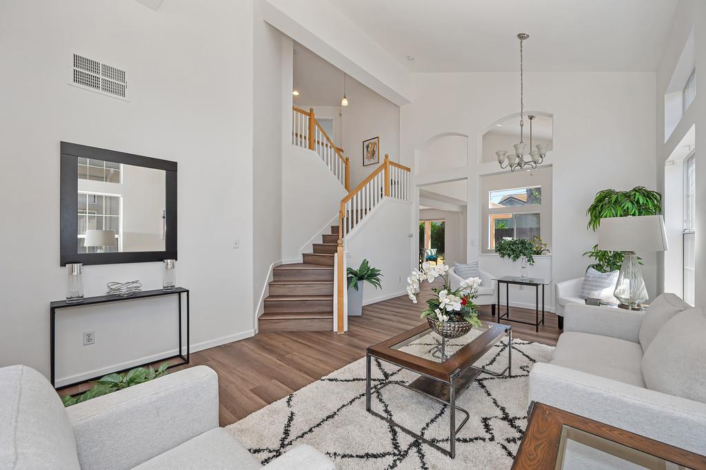 7828 Calzada Way Elk Grove, CA 95758 - Photo 8 of 58