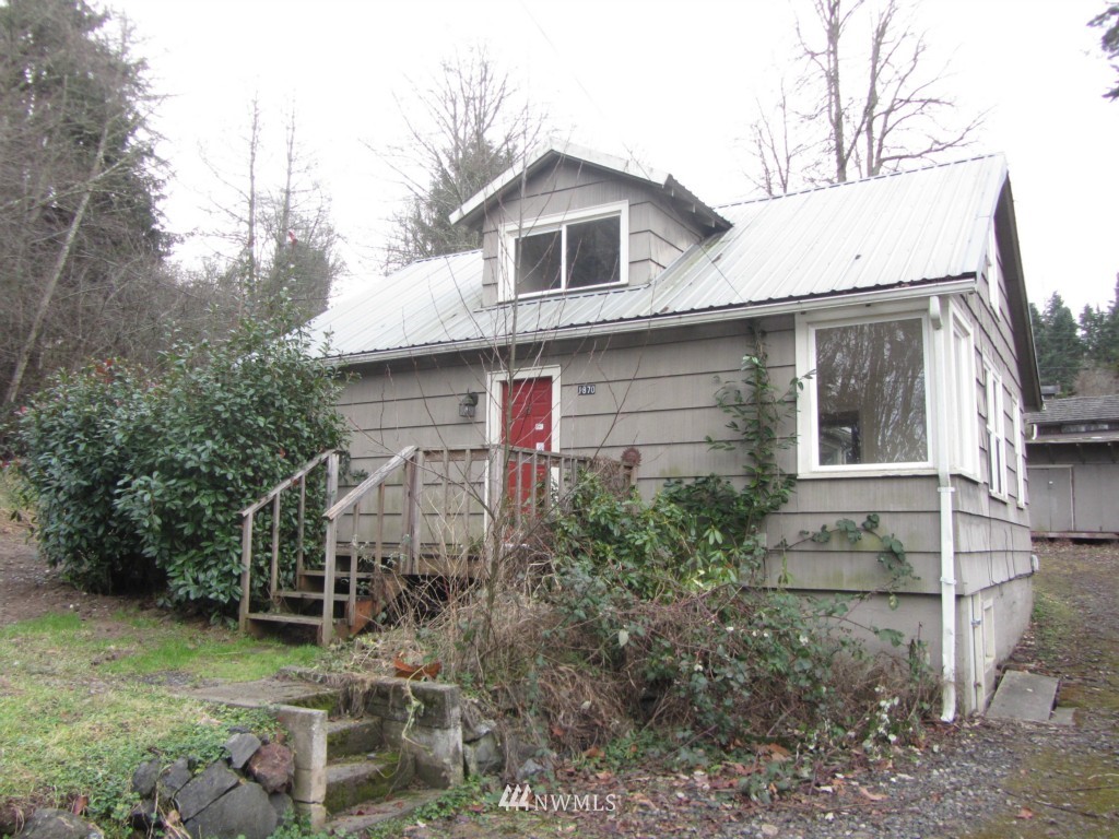 1870 Southwest Cook Road Port Orchard, WA 98367 - Photo 1 of 19 Gallery Image 1