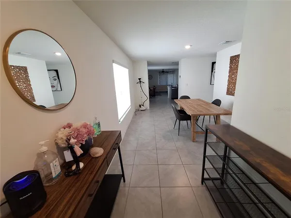 $1,995 | 511 Sunlit Coral Street, Ruskin, FL 33570