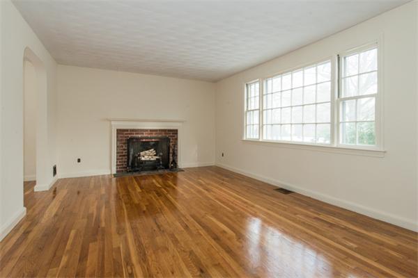 40 Graymore Road Waltham, MA 02451 - Photo 6 of 15 Gallery Image 6