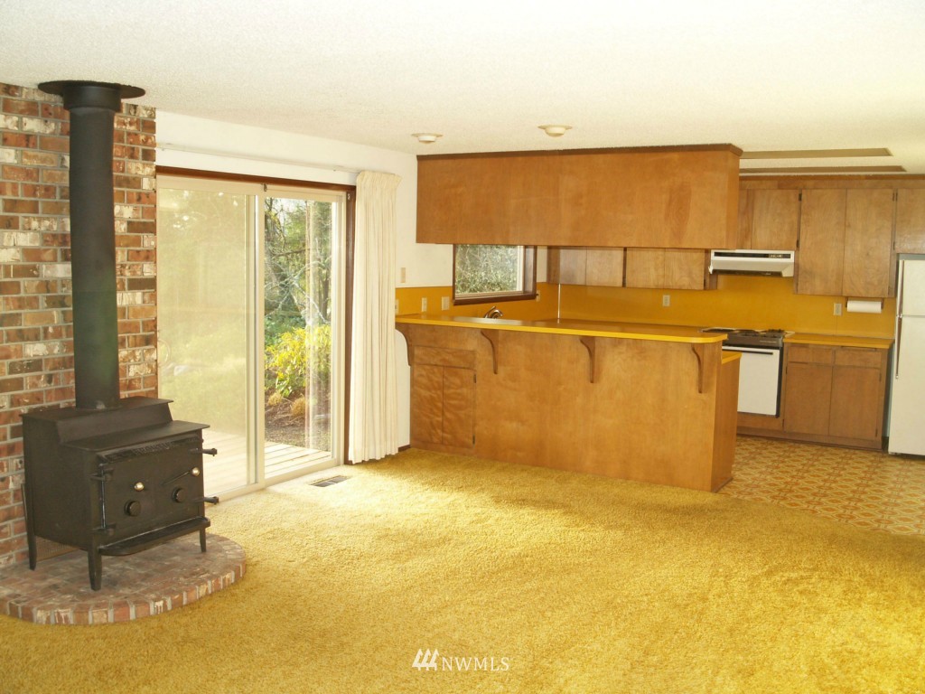 8510 Mill Bight Road Northeast Olympia, WA 98516 - Photo 5 of 16 Gallery Image 5