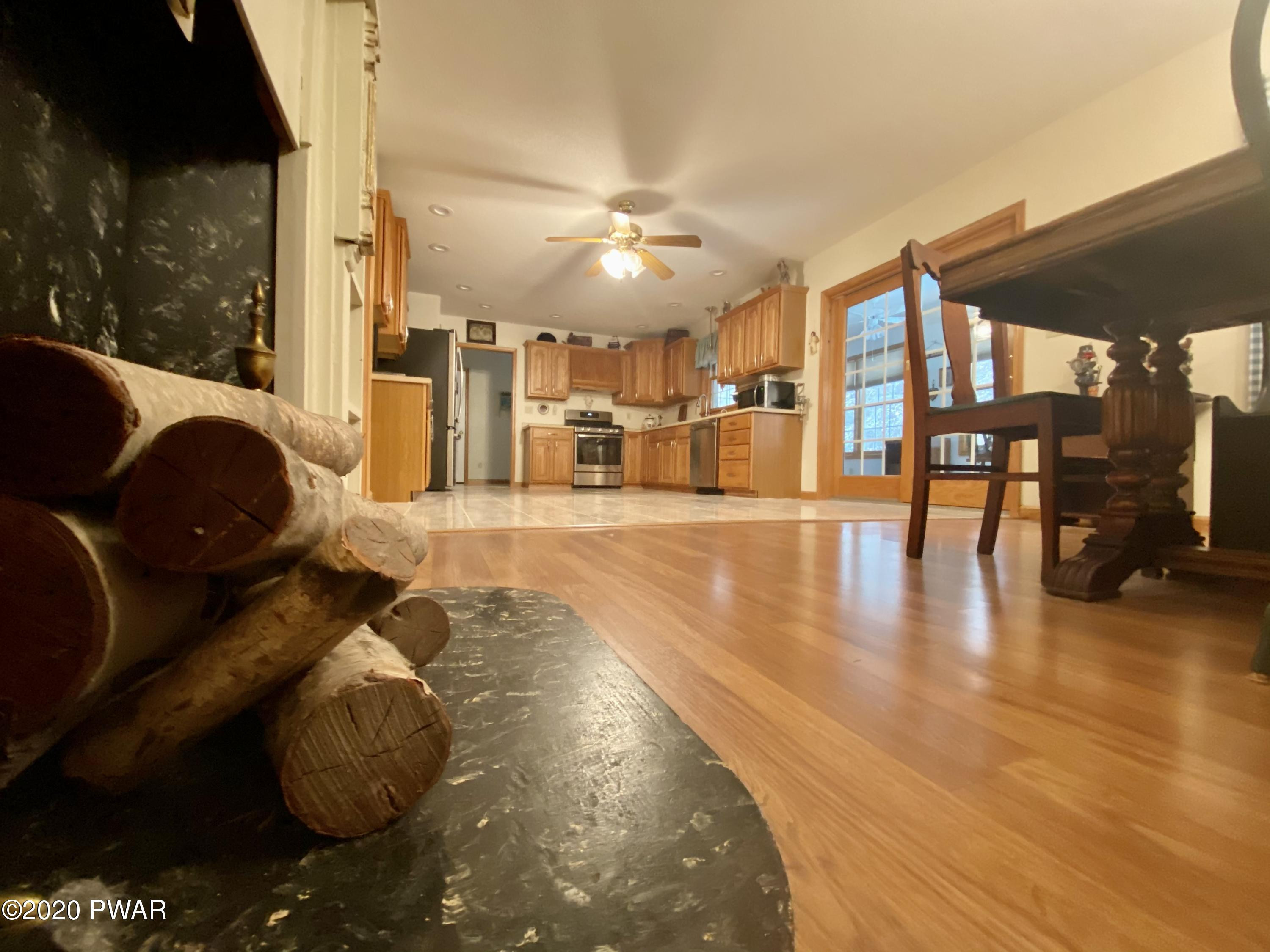 211 Spring Hill Road Honesdale, PA 18431 - Photo 14 of 39 Dining