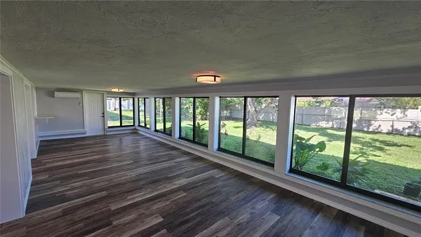 $4,000 | 3317 Pine Valley Drive, Sarasota, FL 34239
