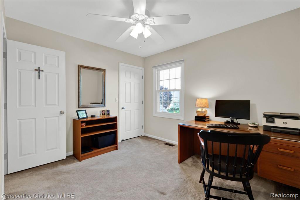 3198 Courtfield Drive Rochester Hills, MI 48309 - Photo 34 of 53