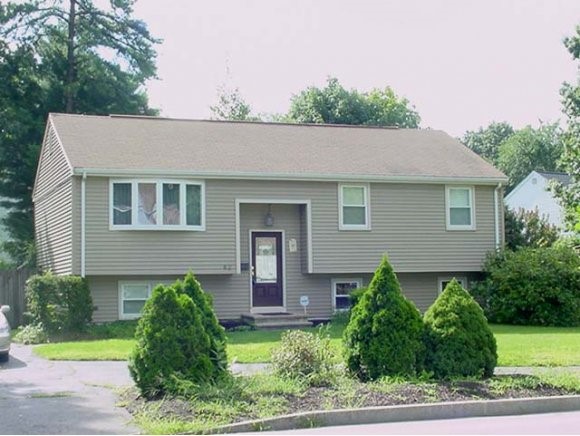 42 East Dunstable Road Nashua, NH 03060 - Photo 1 of 1 Gallery Image 1