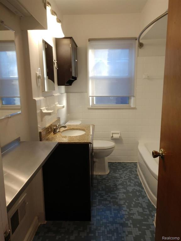 3032 Trafford Road Royal Oak, MI 48073 - Photo 15 of 22