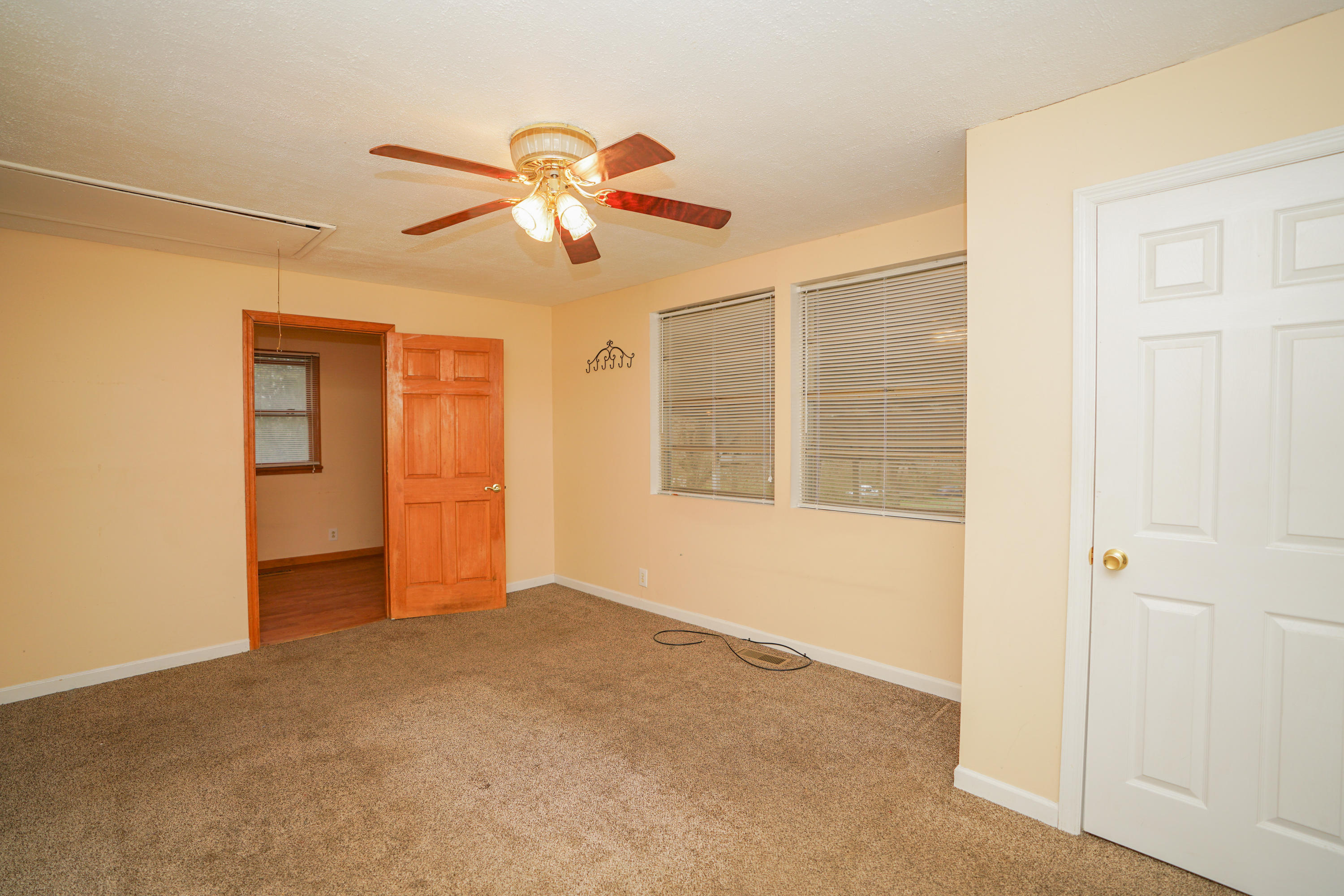 716 Schmitt Road Rossville, GA 30741 - Photo 11 of 43 IMG_2576