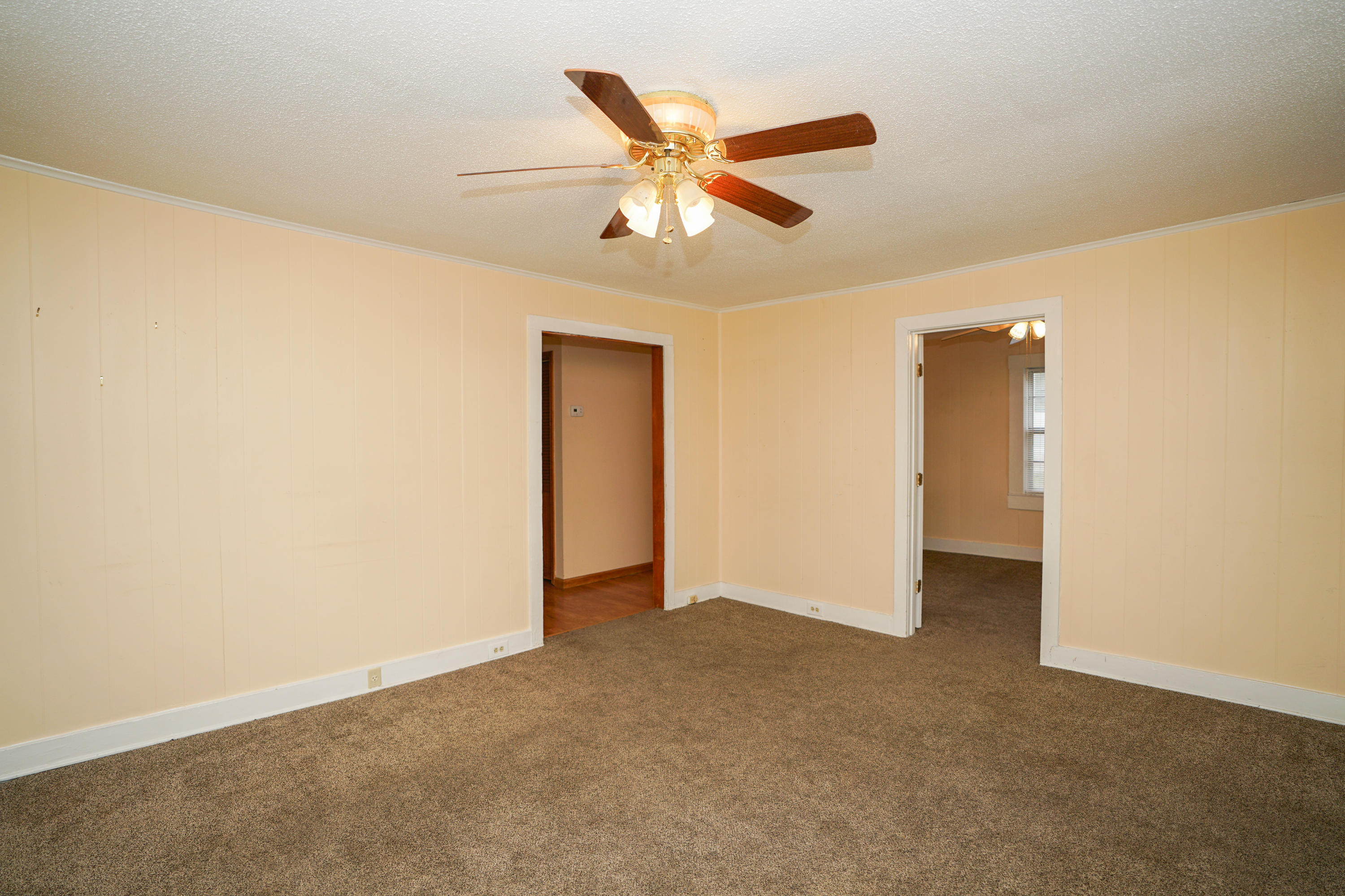 716 Schmitt Road Rossville, GA 30741 - Photo 6 of 43 IMG_2558