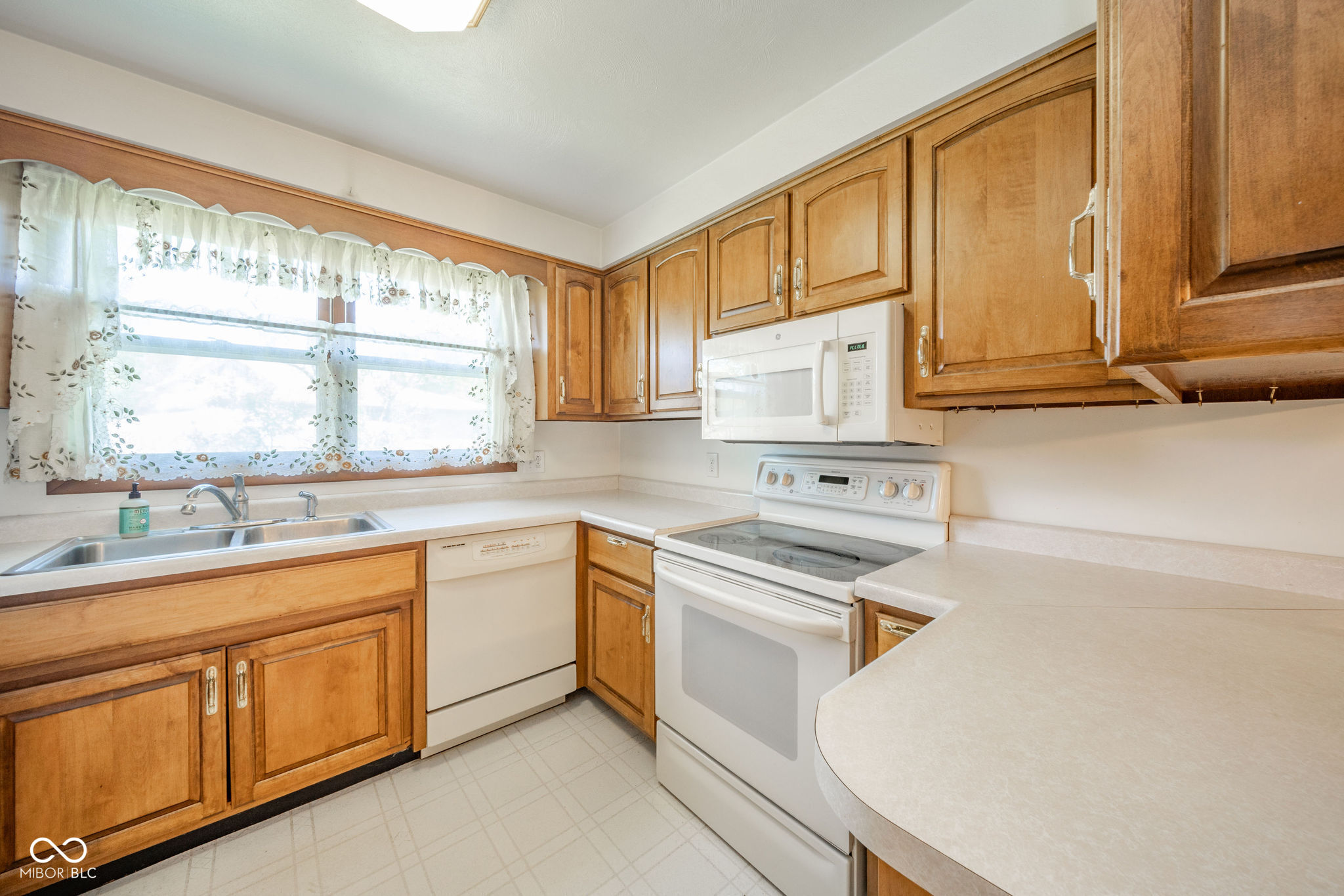 1016 Brunswick Way Anderson, IN 46012 - Photo 19 of 38