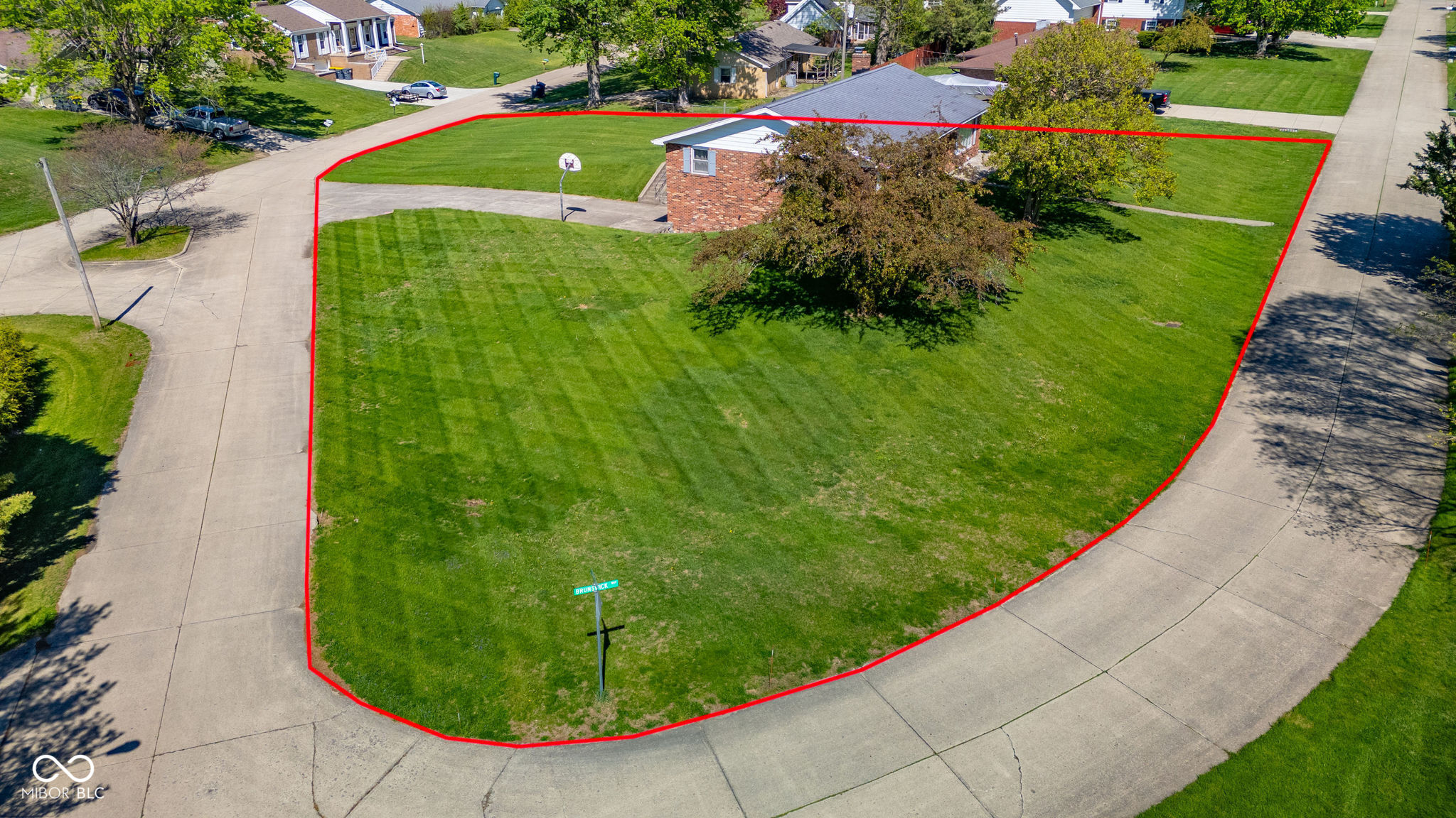 1016 Brunswick Way Anderson, IN 46012 - Photo 6 of 38
