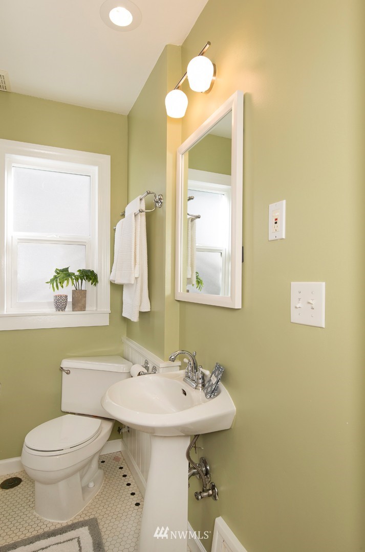 507 North 73rd Street Seattle, WA 98103 - Photo 20 of 25 Gallery Image 20