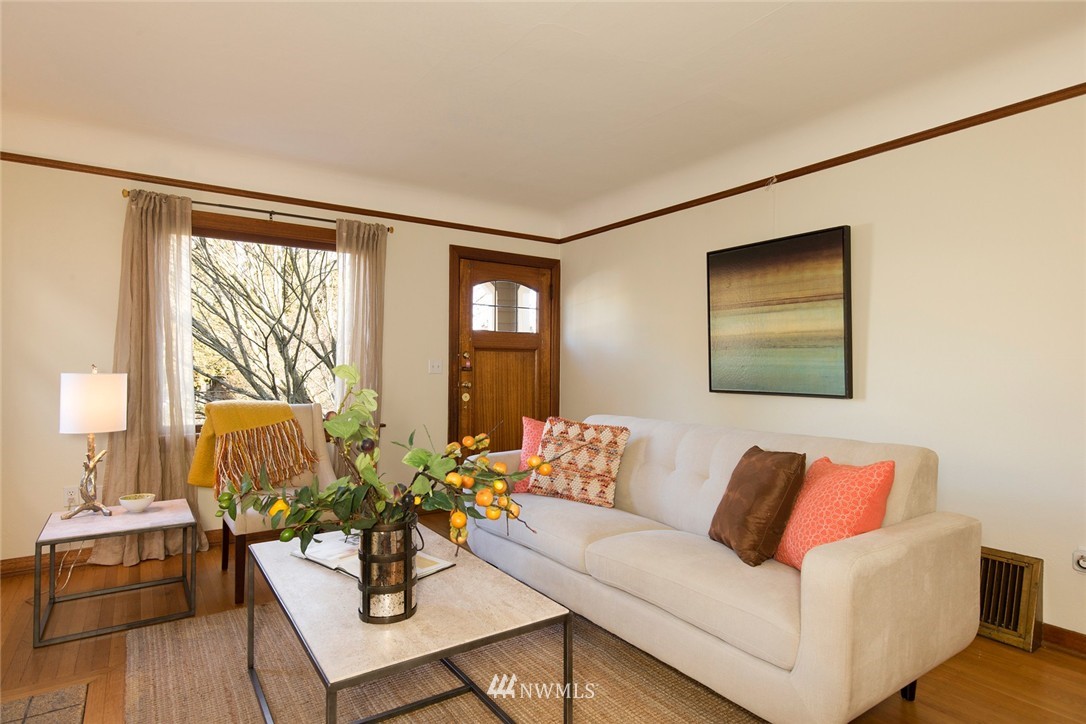 507 North 73rd Street Seattle, WA 98103 - Photo 4 of 25 Gallery Image 4