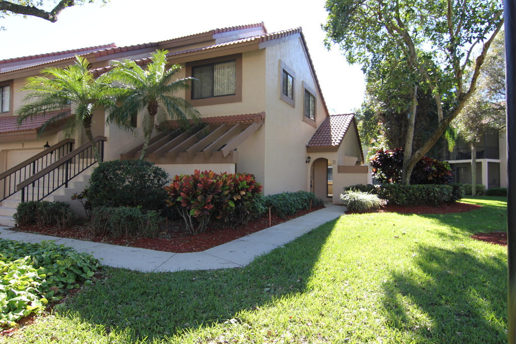 5750 Coach House Circle, Unit D Boca Raton, FL 33486 - Photo 1 of 17 00 Diaz Exterior
