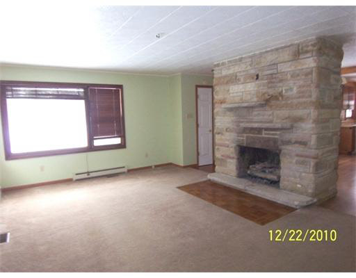 2732 Locust Road South Bend, IN 46614 - Photo 2 of 12 Gallery Image 2