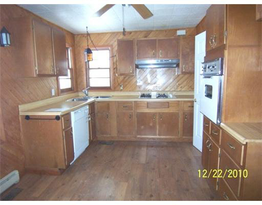 2732 Locust Road South Bend, IN 46614 - Photo 3 of 12 Gallery Image 3