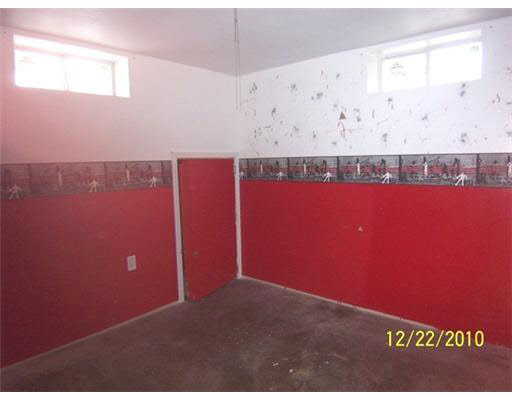 2732 Locust Road South Bend, IN 46614 - Photo 9 of 12 Gallery Image 9