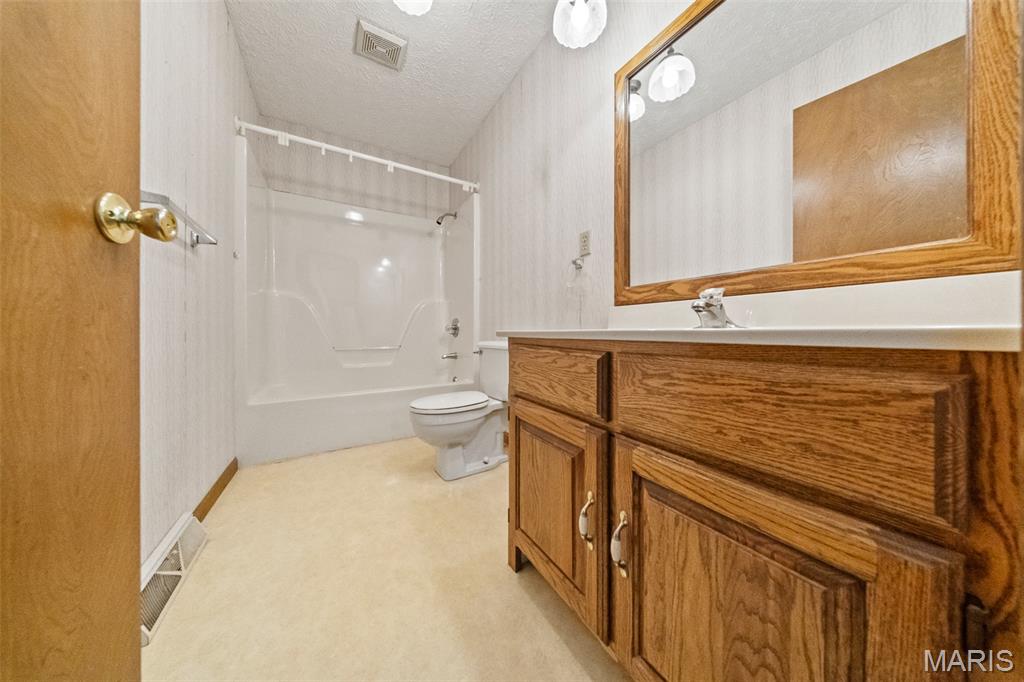 503 Spruce Street Dixon, MO 65459 - Photo 15 of 52
