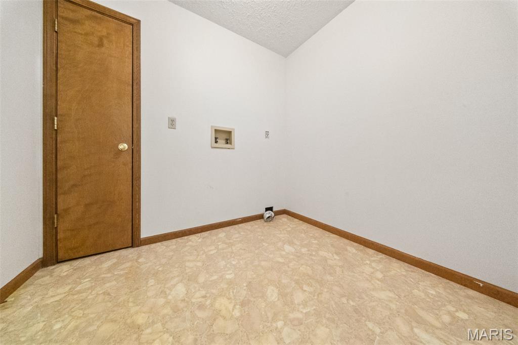 503 Spruce Street Dixon, MO 65459 - Photo 21 of 52
