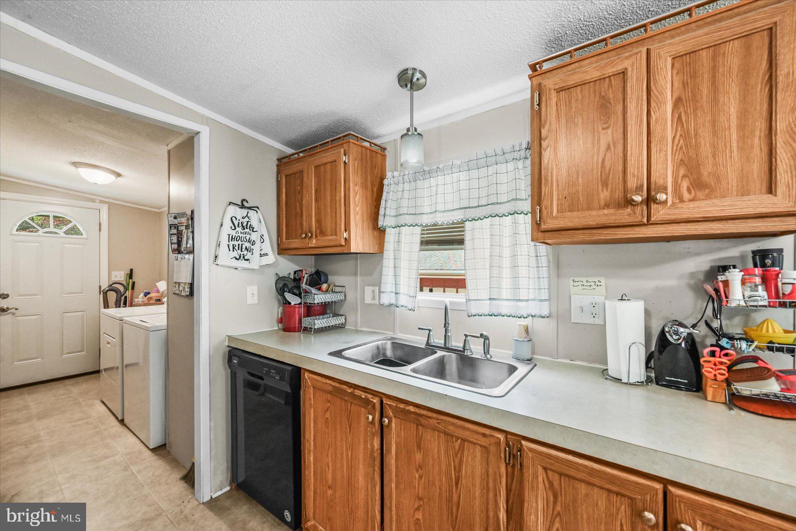 68 Dew Drop Road York, PA 17402 - Photo 6 of 34 Gallery Image 6