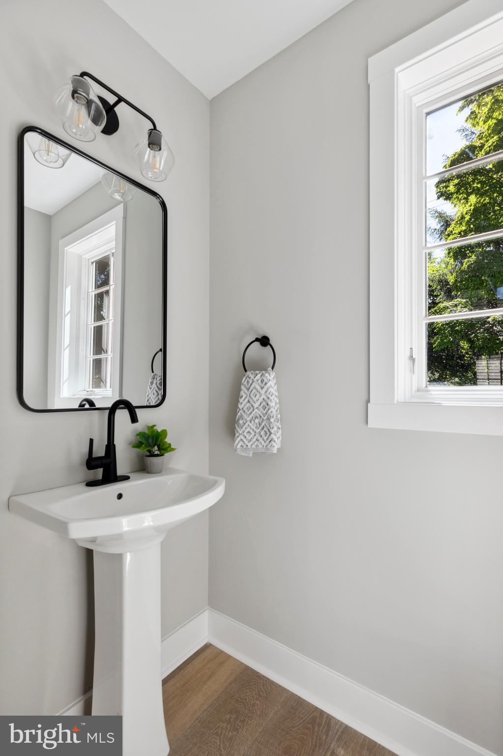 1110 West Valley Road Wayne, PA 19087 - Photo 18 of 55 Powder Room