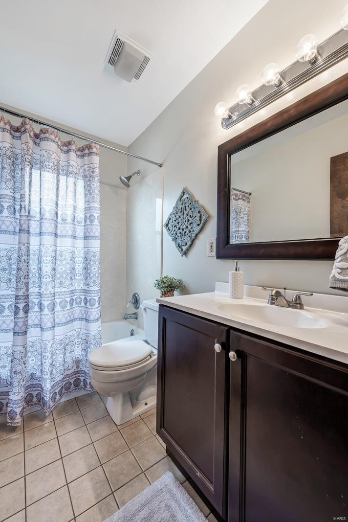 9450 MacKenzie Road St. Louis, MO 63123 - Photo 14 of 26