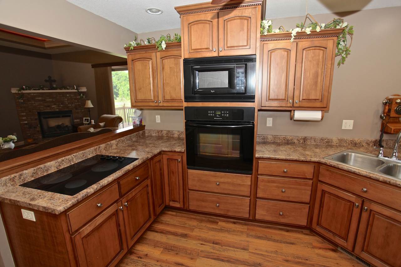 5131 State Rte 101 Butler, IN 46721 - Photo 13 of 35
