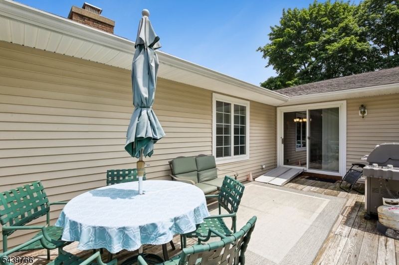 41 Carey Road Succasunna, NJ 07876 - Photo 17 of 21