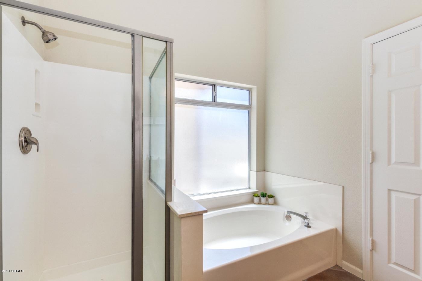 8757 West Wethersfield Road Peoria, AZ 85381 - Photo 11 of 18 11. k.Master bathroom 2