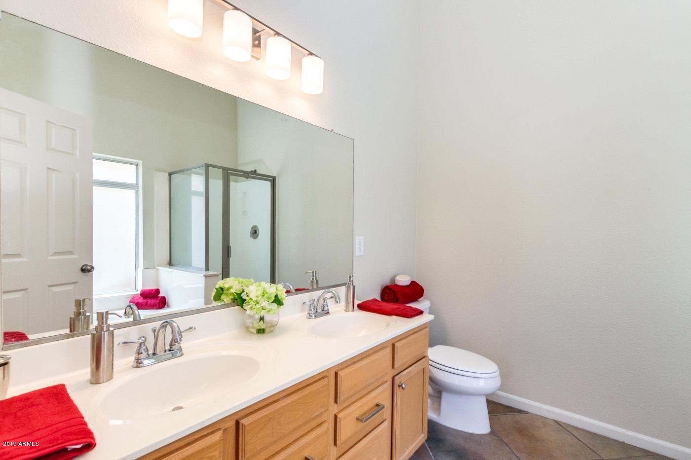 8757 West Wethersfield Road Peoria, AZ 85381 - Photo 10 of 18 10. j.Master bathroom