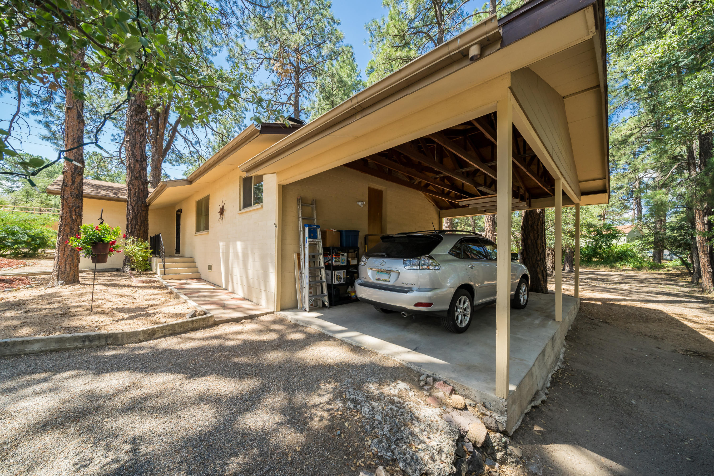 1301 Paradise Valley Road Prescott, AZ 86303 - Photo 24 of 27 027_Covered Parking