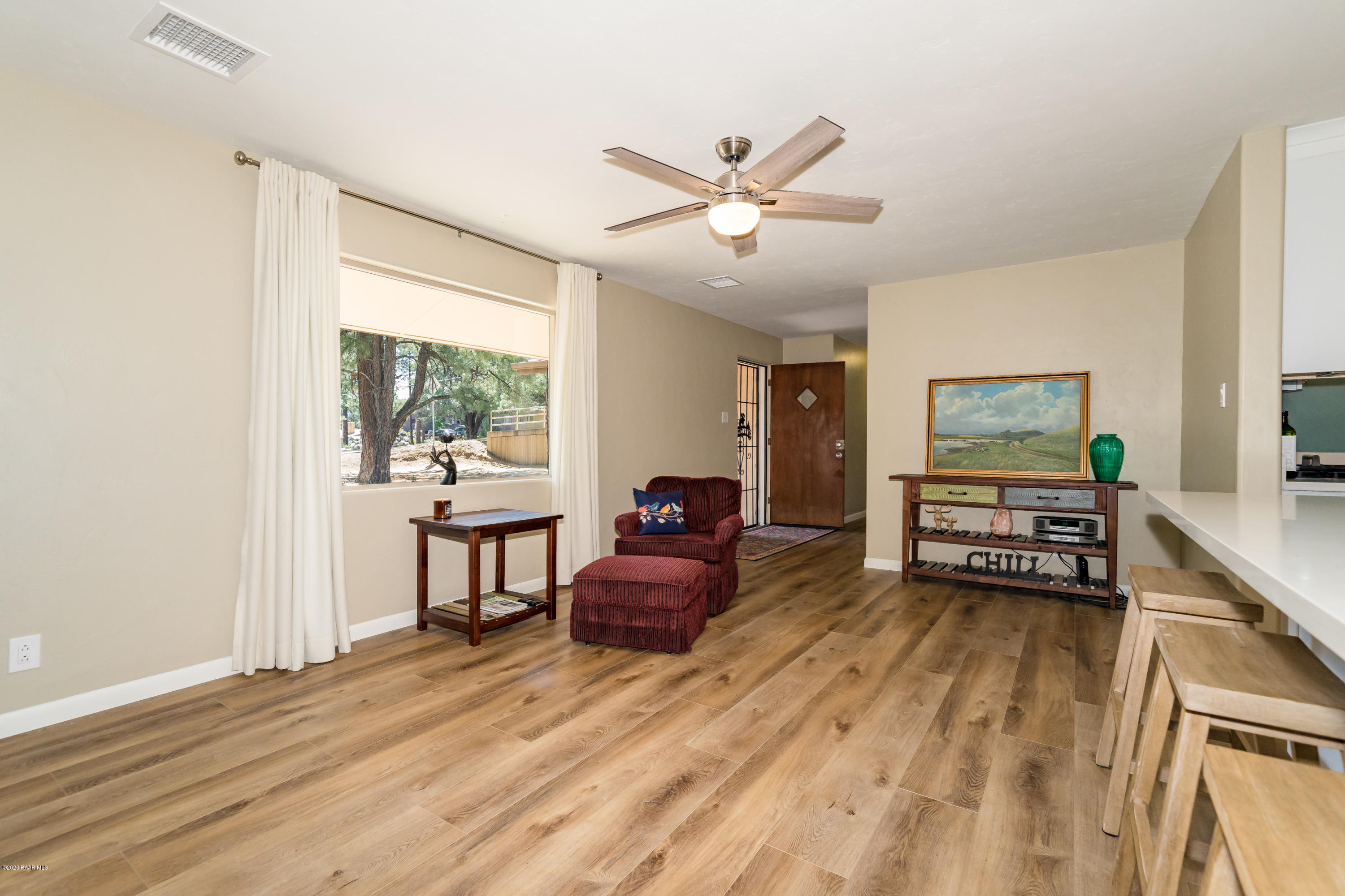 1301 Paradise Valley Road Prescott, AZ 86303 - Photo 8 of 27 005_Living Room