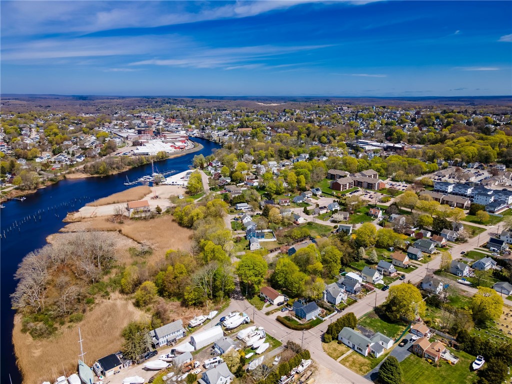 70 Margin Street Westerly, RI 02891 - Photo 12 of 48