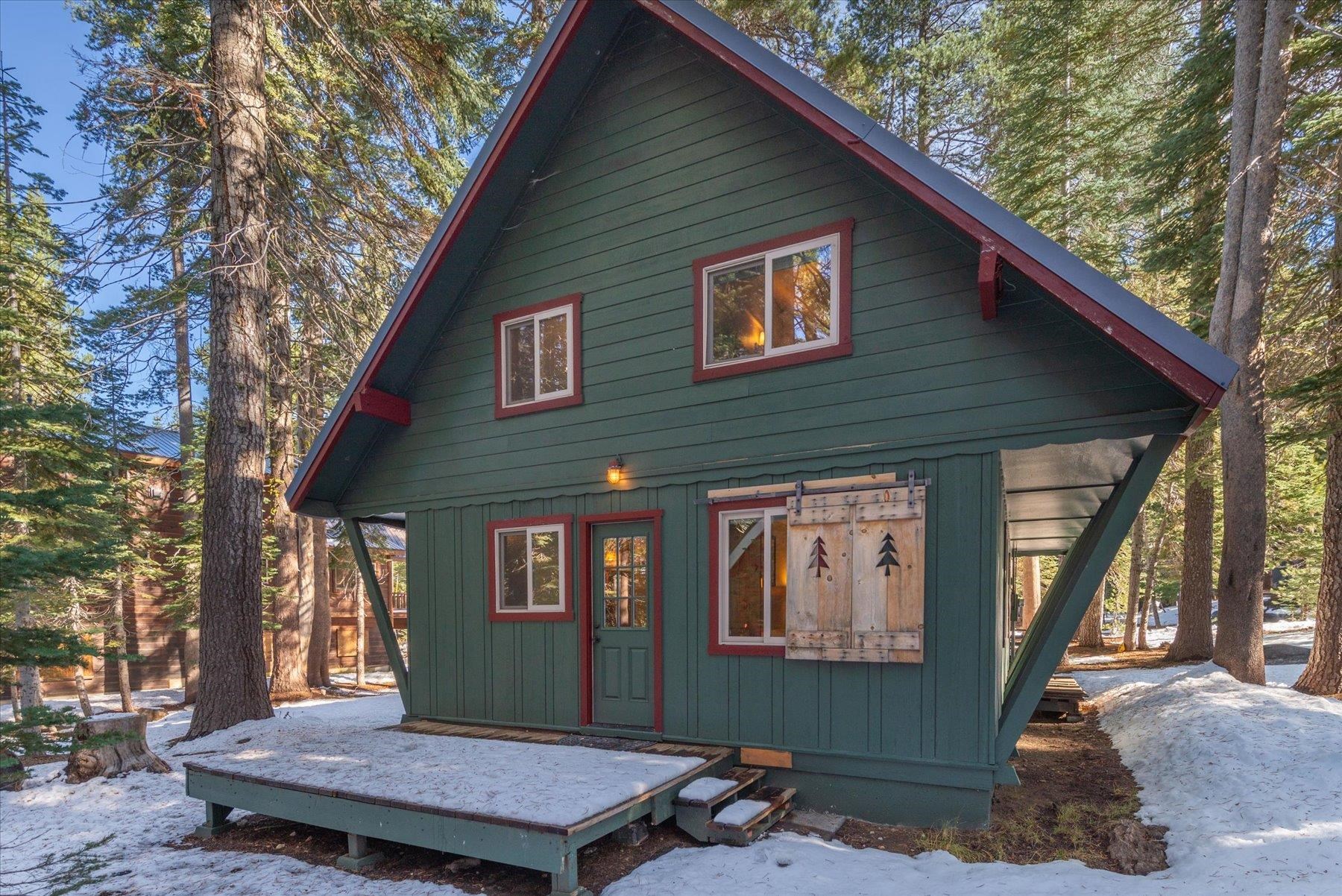 5225 Palisade Road Soda Springs, CA 95728 - Photo 22 of 26