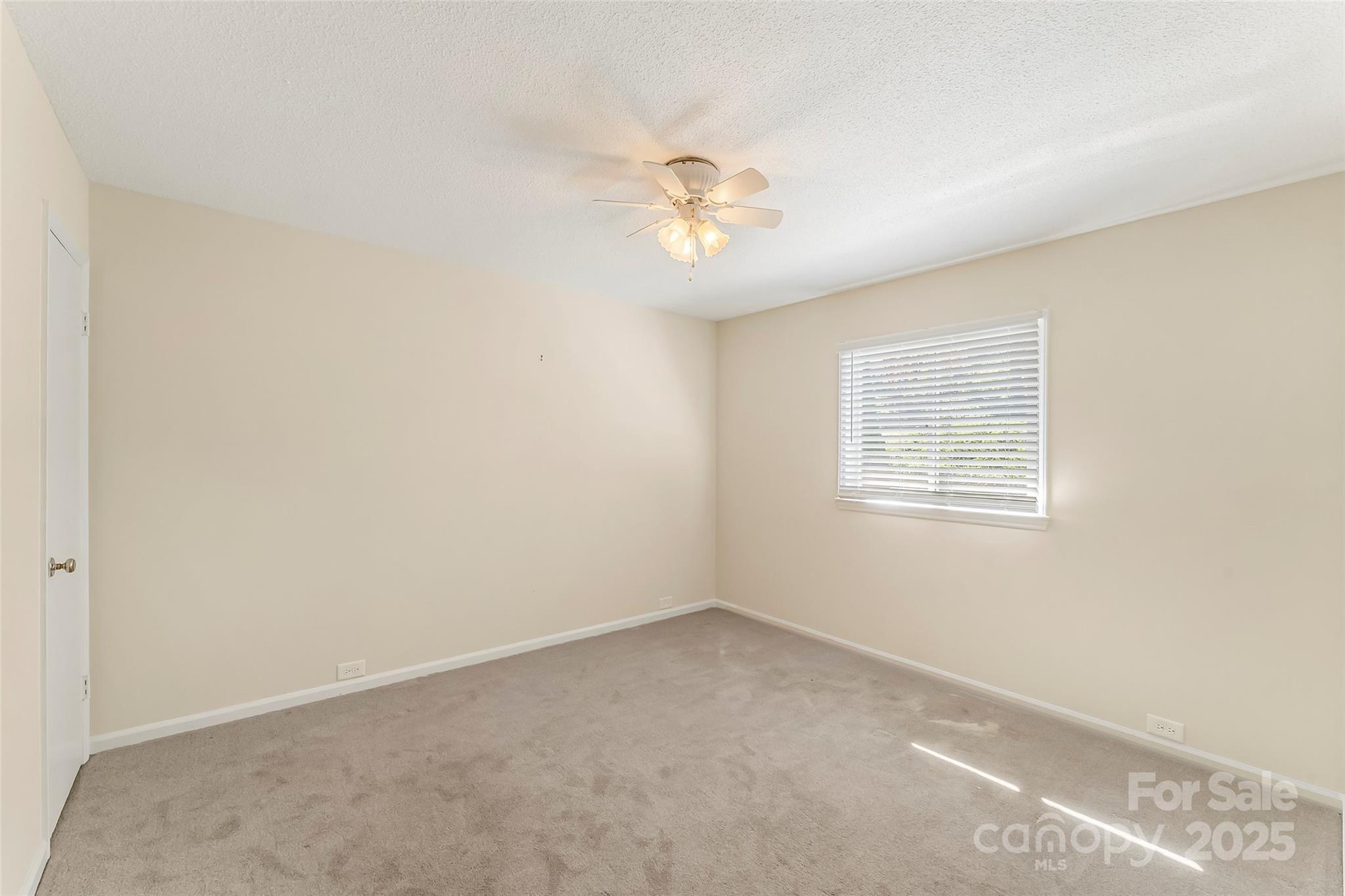 212 Riverside Drive Morganton, NC 28655 - Photo 19 of 47