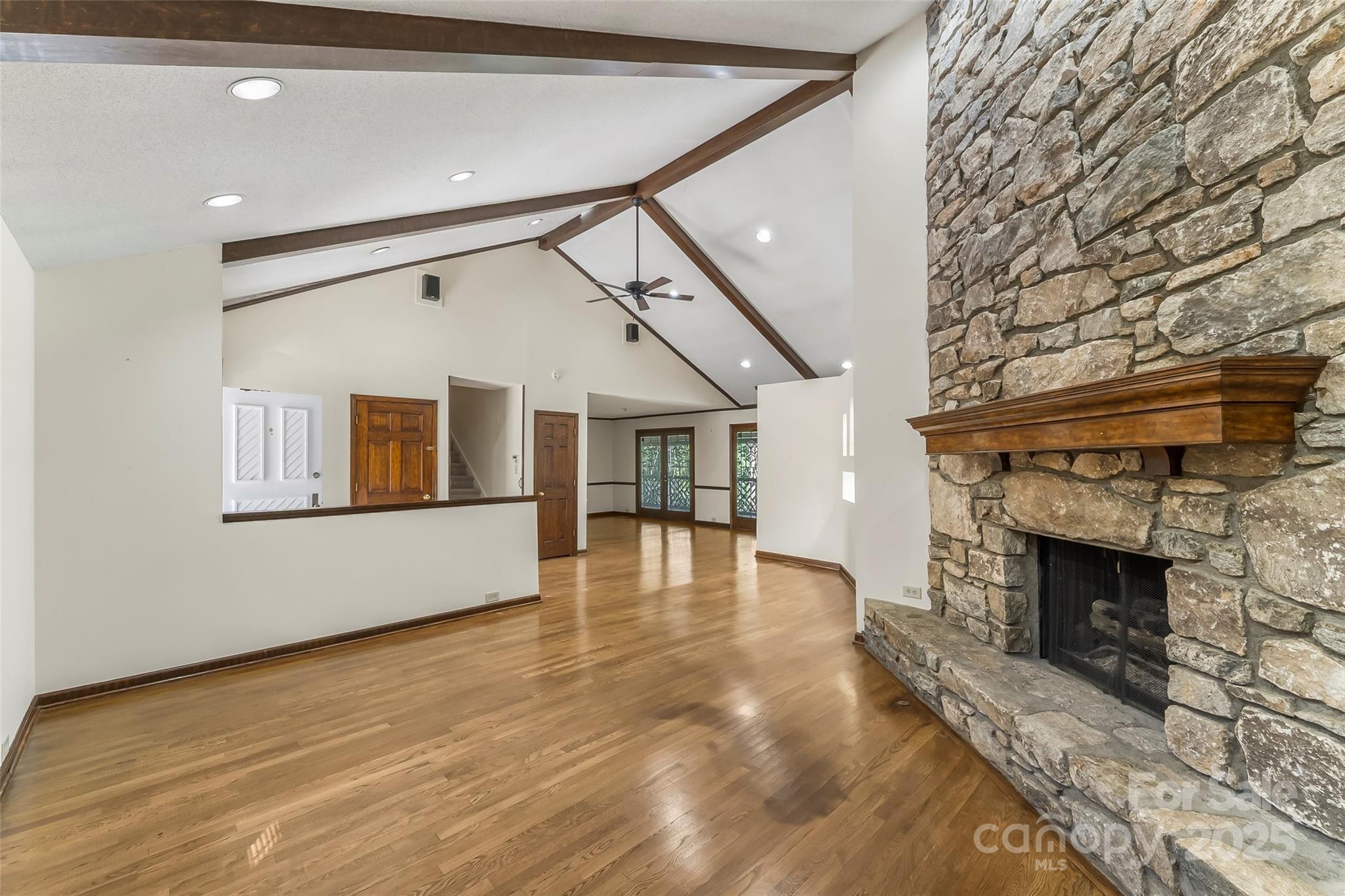 212 Riverside Drive Morganton, NC 28655 - Photo 5 of 47