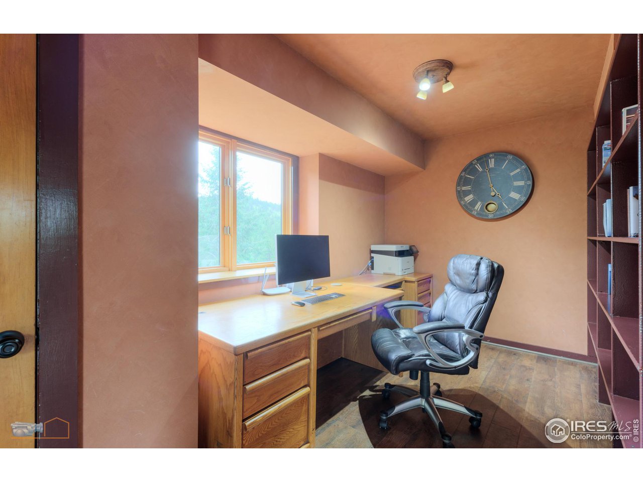 111 Puma Drive Boulder, CO 80302 - Photo 19 of 37 a workspace with furniture and window
