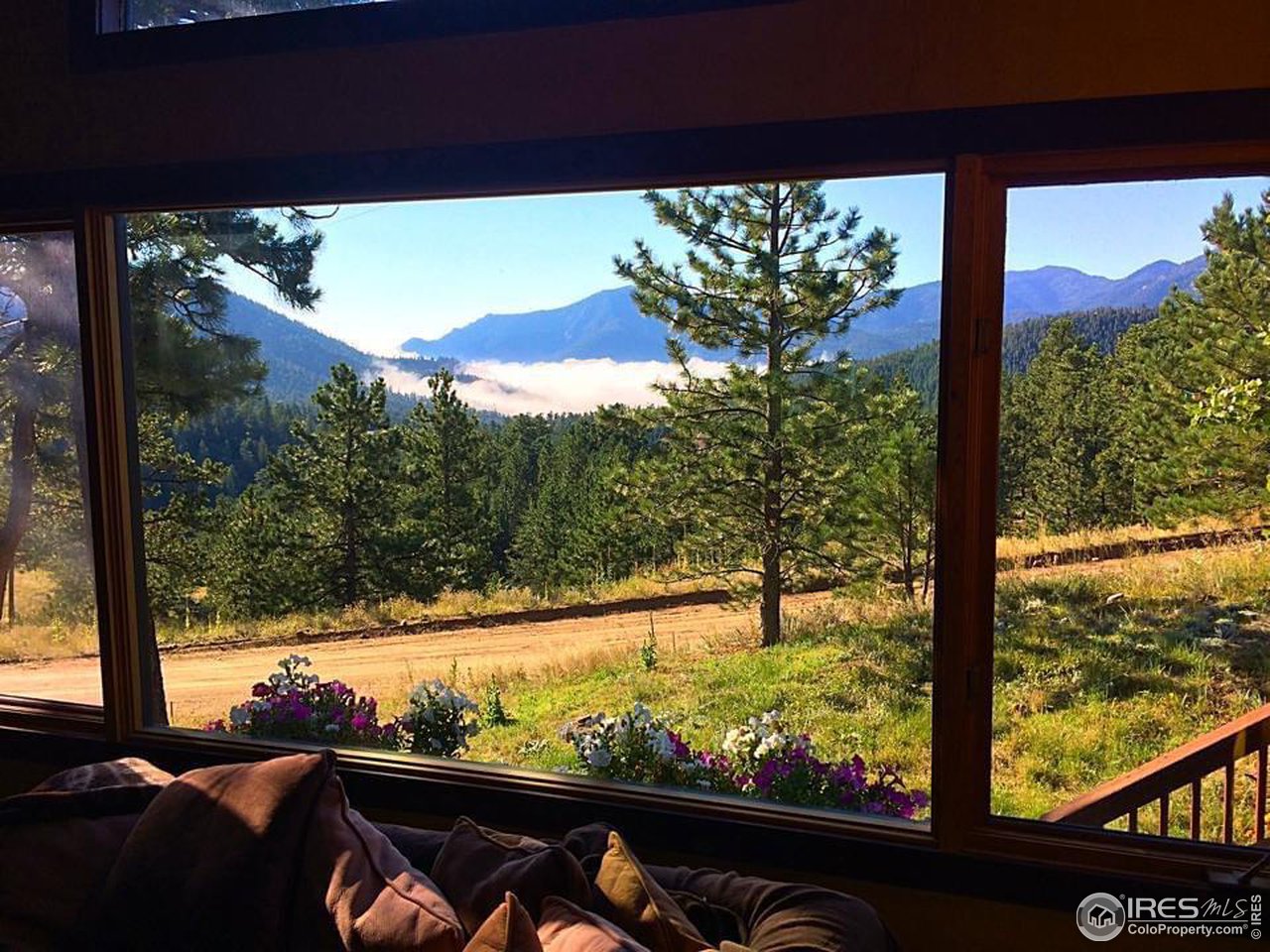 111 Puma Drive Boulder, CO 80302 - Photo 33 of 37 a view of sky from window