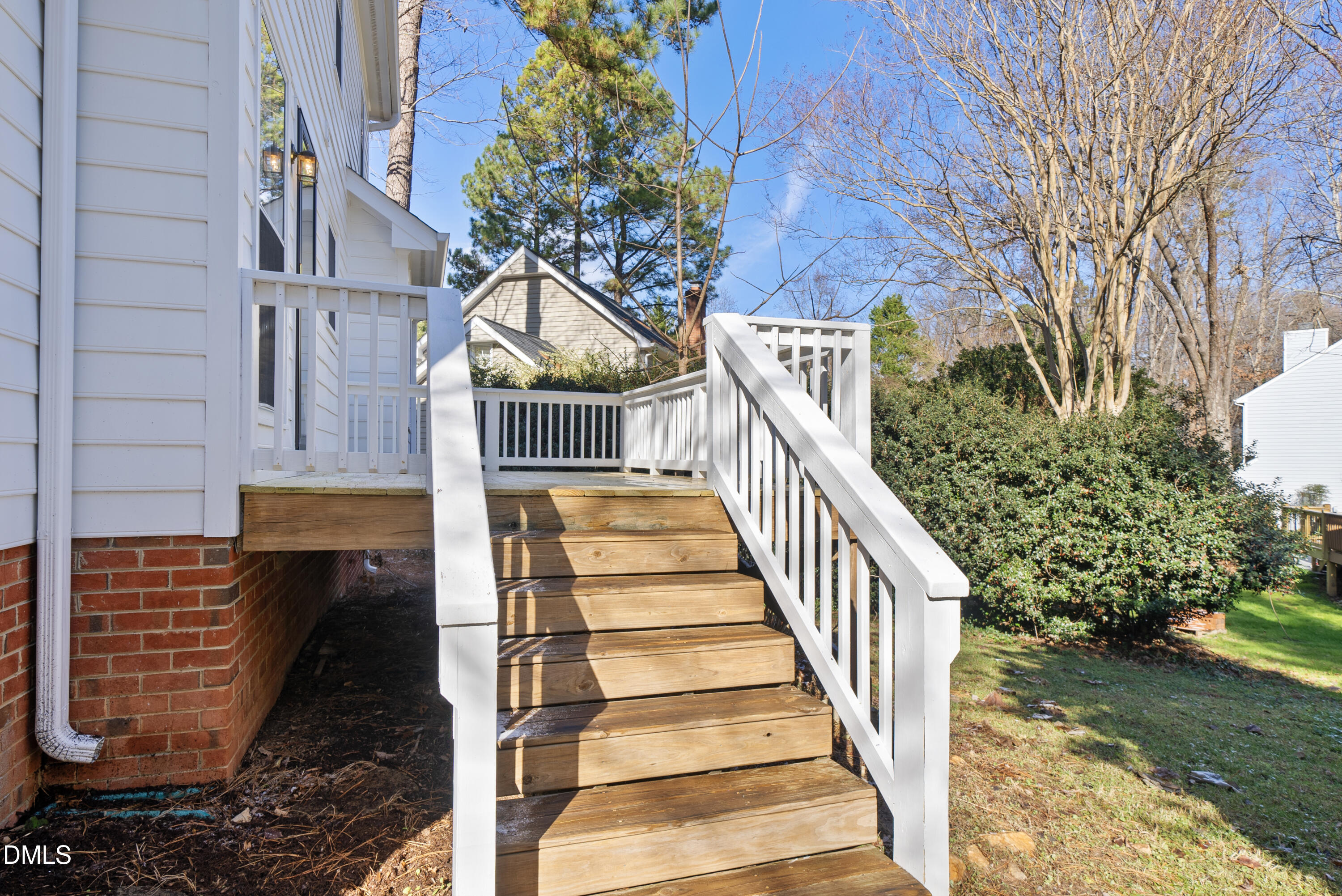 7104 Kinross Drive Raleigh, NC 27613 - Photo 6 of 38 DSC02497