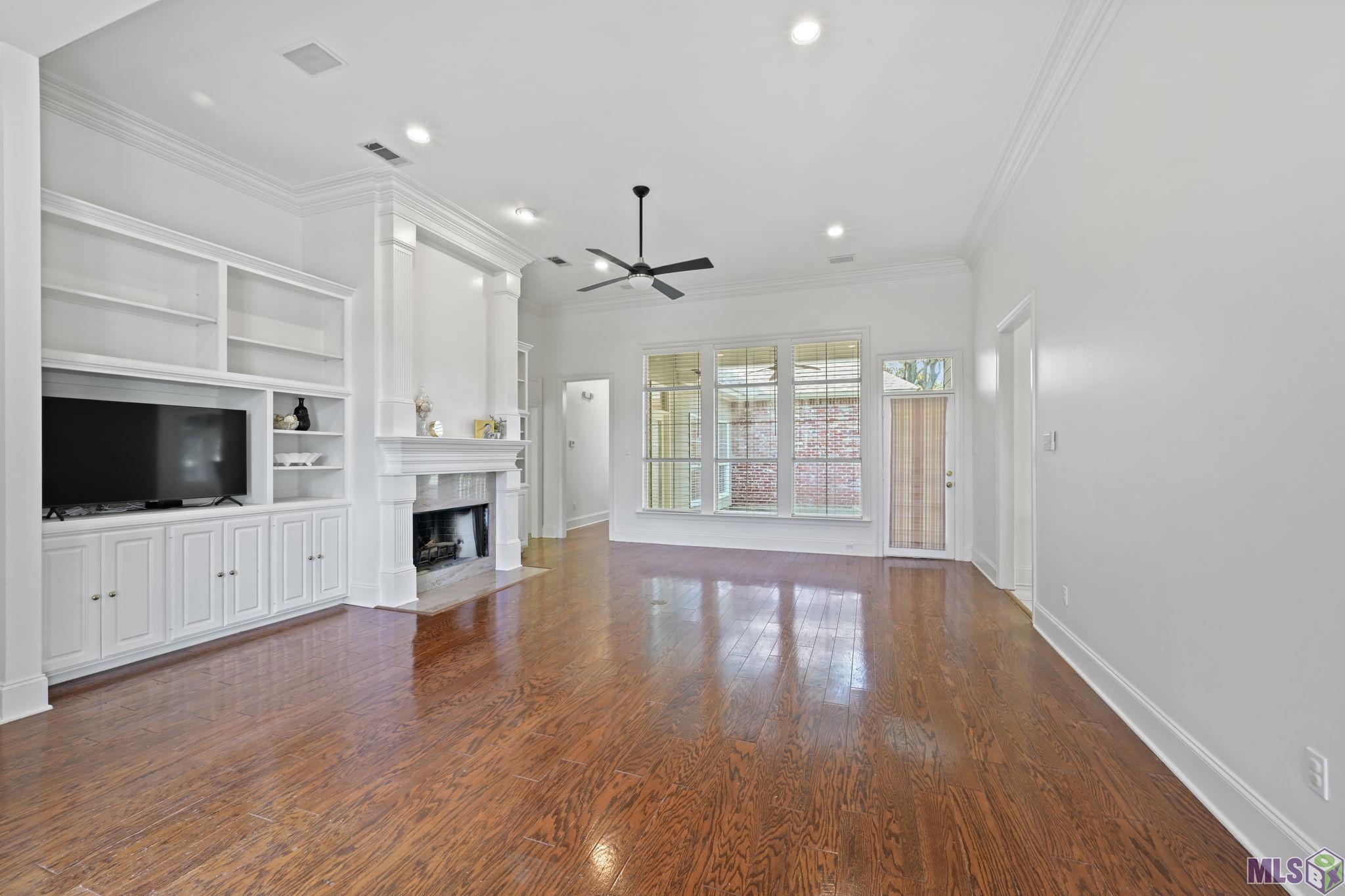 17928 Pecan Shadows Drive St. George, LA 70810 - Photo 3 of 26