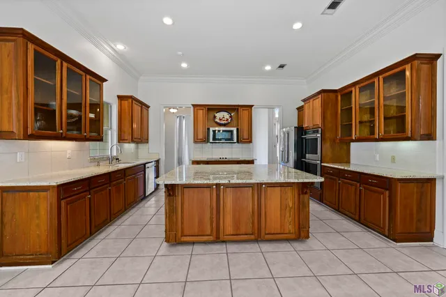 $599,000 | 17928 Pecan Shadows Drive, St. George, LA 70810