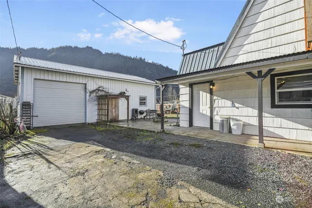 $352,500 | 168 Wood Avenue, Morton, WA 98356