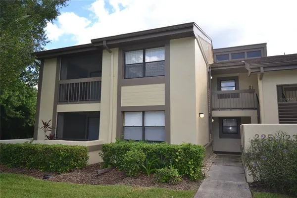 $2,000 | 226 Woodlake Wynde, Oldsmar, FL 34677