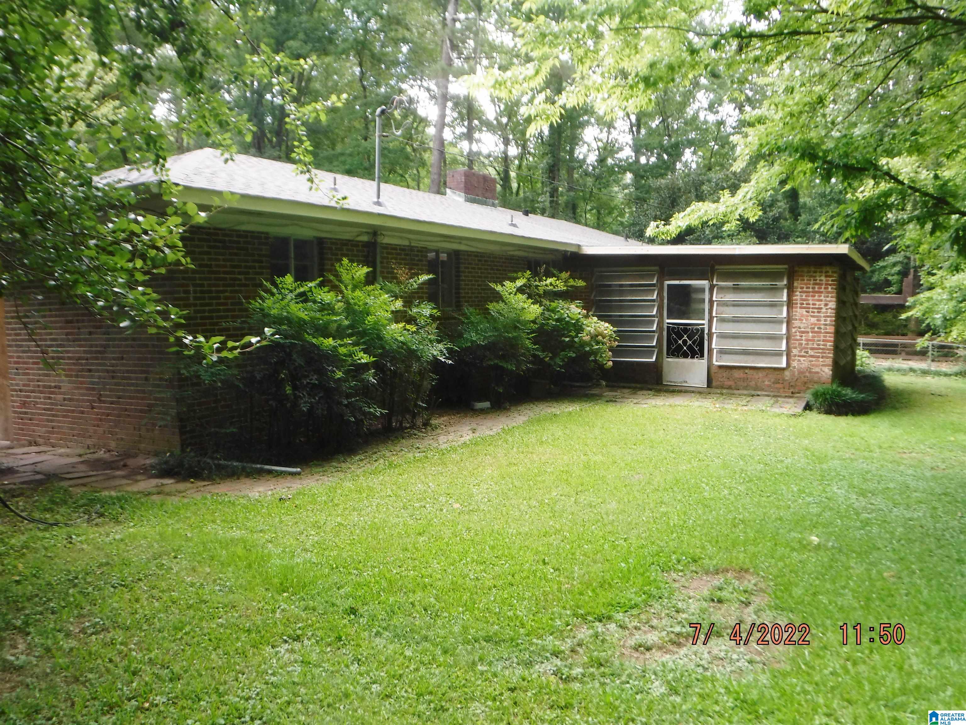 605 Merit Springs Road Gadsden, AL 35901 - Photo 2 of 21