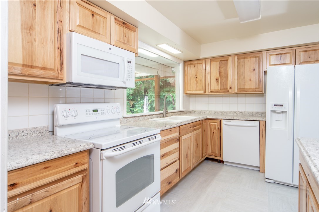 1440 Irondale Road Port Hadlock, WA 98339 - Photo 10 of 30 Gallery Image 10