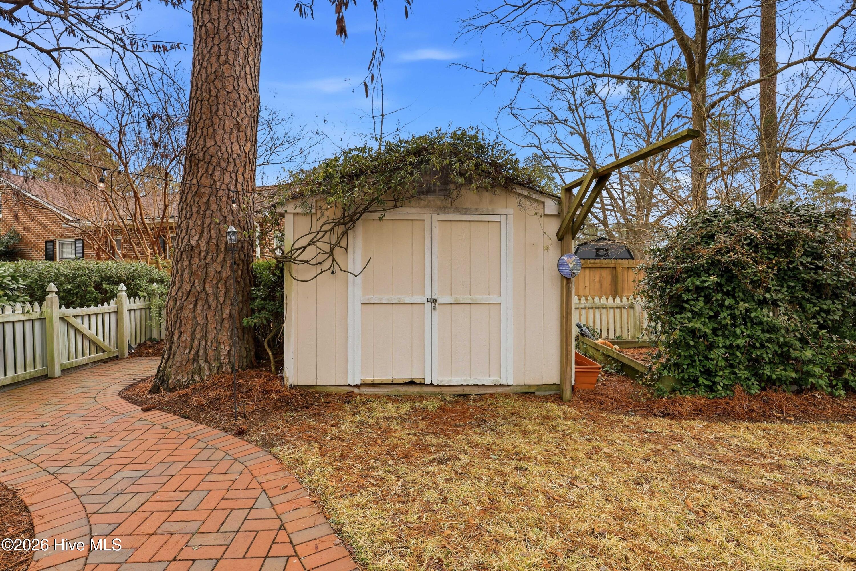 1204 West Highland Avenue Kinston, NC 28501 - Photo 6 of 40 07-1204 W Highland Ave-7